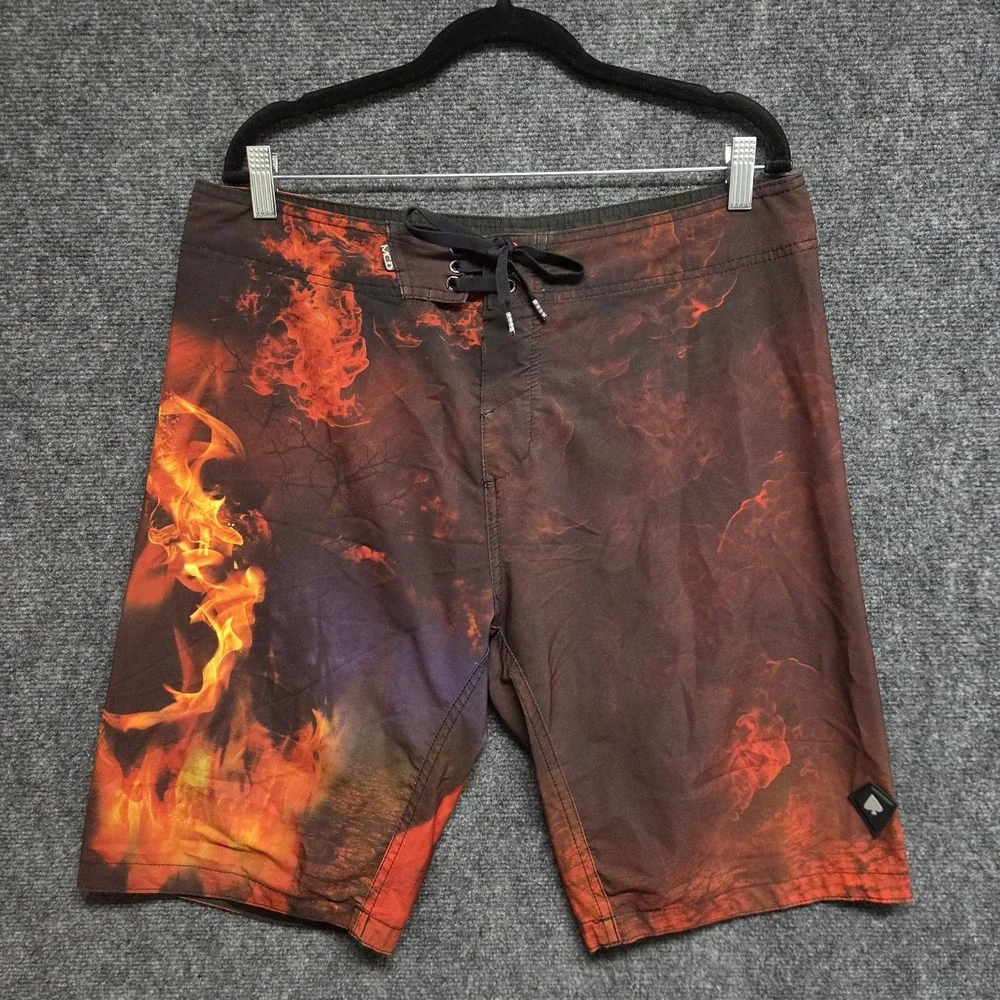 More Core Division MCD Board Shorts Mens 34 10